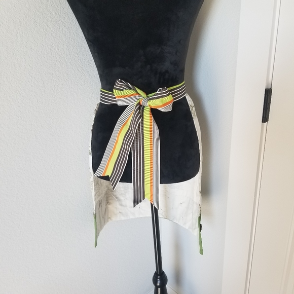 Handmade Fall Apron - Picture 3 of 10